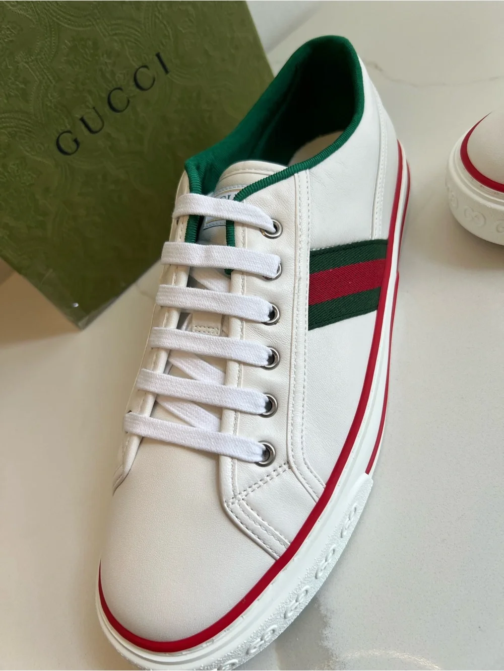 Gucci White Leather Low-Top Sneakers with Green Collar & Red Trim
